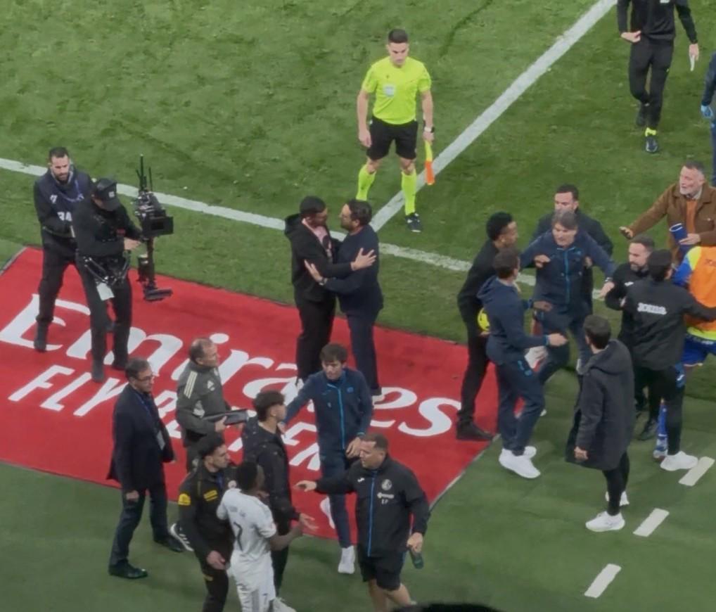 九游sports-这是咋了？维尼修斯、米利唐与赫塔费球员恩约姆发生激烈冲突